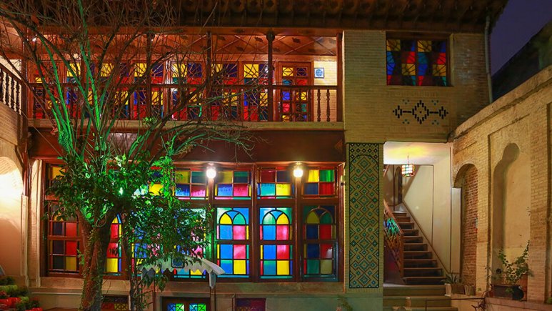 فضای داخلی 3 هتل سنتی نیایش شیراز